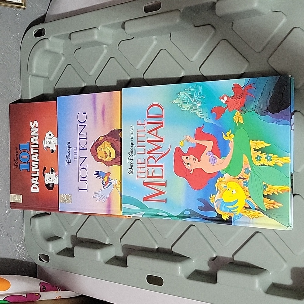 Vintage 90S DISNEY HARD COVER BOOKS THE LION KING LITTLE MERMAID 101 DALMATIONS